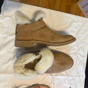 UGG suede and cheering  Tan Booties with Cream Plush Lining